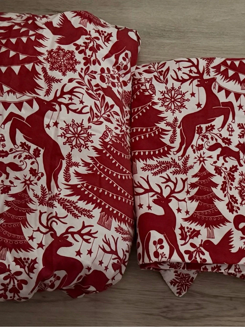 Pottery Barn Organic Christmas Nordic Queen Fitted & Flat Sheet